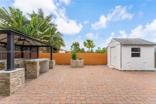 28037 SW 133rd Pl, Homestead, FL 33033