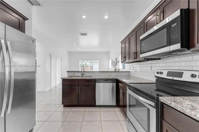 28037 SW 133rd Pl, Homestead, FL 33033