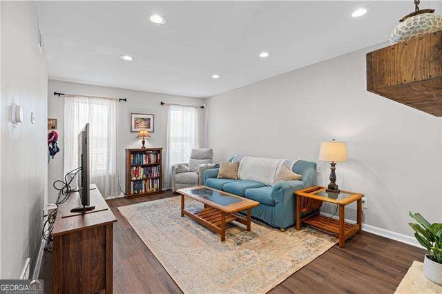 7750 Roswell Road 9E, Atlanta, GA 30350