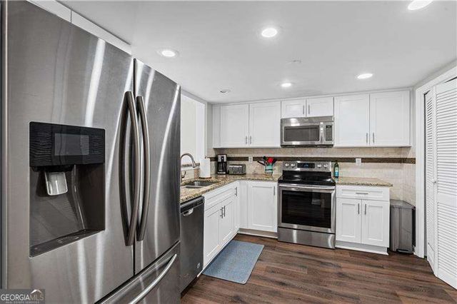 7750 Roswell Road 9E, Atlanta, GA 30350