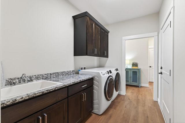 9057 Orchard Circle, Monticello, MN 55362