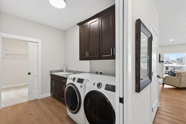 9057 Orchard Circle, Monticello, MN 55362