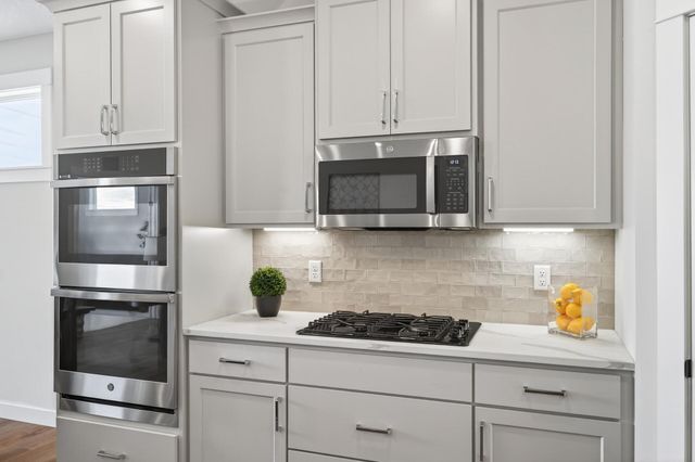 9057 Orchard Circle, Monticello, MN 55362