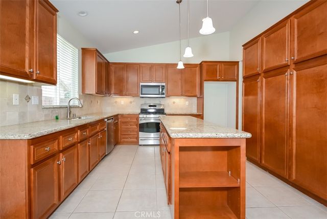7816 Rawls Drive, Hemet, CA 92545
