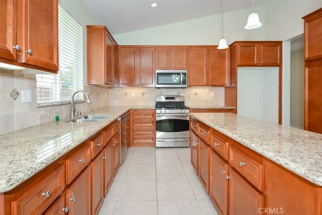 7816 Rawls Drive, Hemet, CA 92545