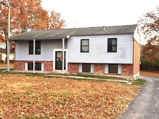 1002 Carole Lane, Ellisville, MO 63021