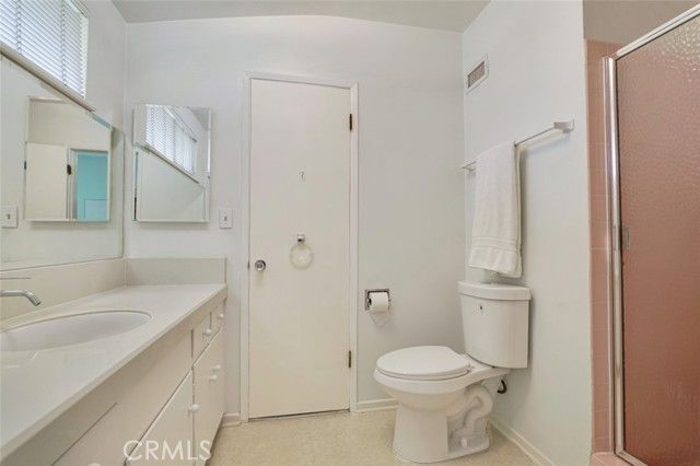 5900 Kentland Avenue, Woodland Hills (los Angeles), CA 91367