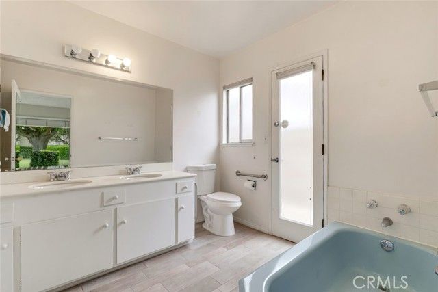 5900 Kentland Avenue, Woodland Hills (los Angeles), CA 91367