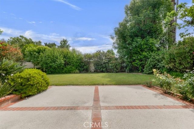 5900 Kentland Avenue, Woodland Hills (los Angeles), CA 91367