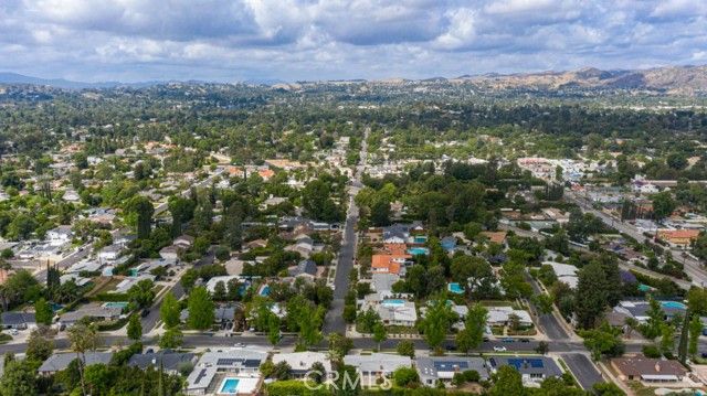 5900 Kentland Avenue, Woodland Hills (los Angeles), CA 91367