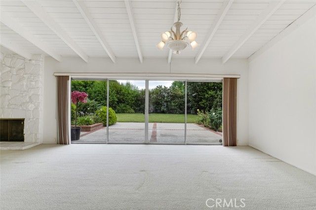 5900 Kentland Avenue, Woodland Hills (los Angeles), CA 91367