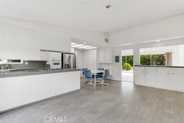 5900 Kentland Avenue, Woodland Hills (los Angeles), CA 91367