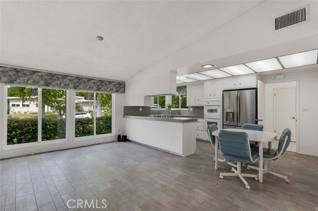 5900 Kentland Avenue, Woodland Hills (los Angeles), CA 91367