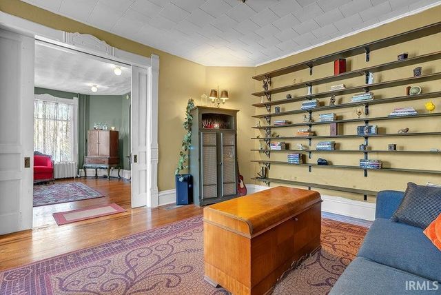 623 W Milroy Avenue, Rensselaer, IN 47978