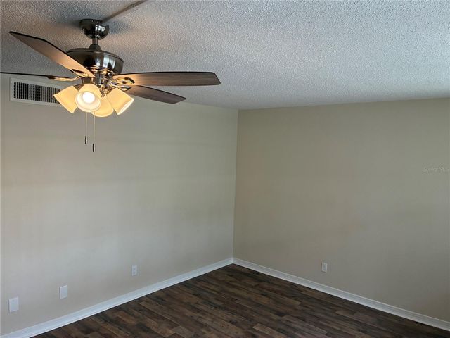 4705 1ST STREET NE 135, St Petersburg, FL 33703