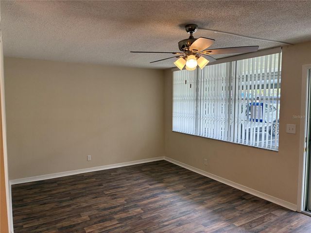 4705 1ST STREET NE 135, St Petersburg, FL 33703