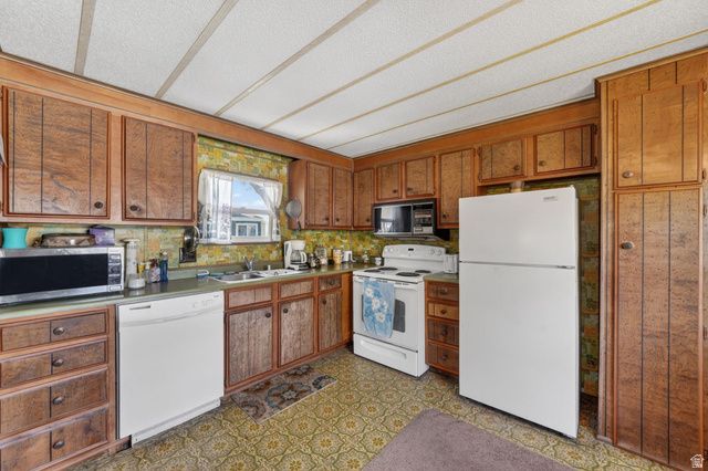 6424 S 840 W, Murray, UT 84123