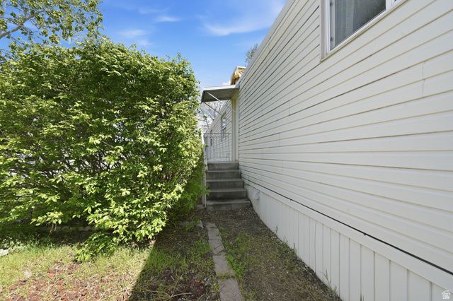 6424 S 840 W, Murray, UT 84123