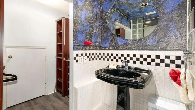 10438 SAINT TROPEZ PLACE, Tampa, FL 33615