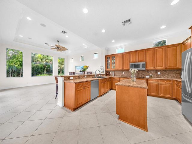 7678 NW 117th Lane, Parkland, FL 33076
