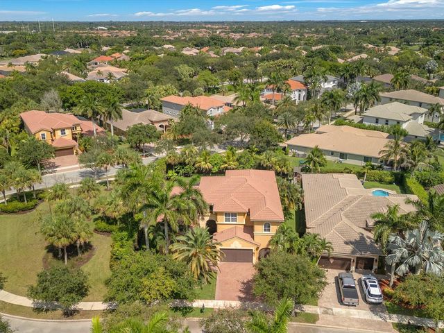 7678 NW 117th Lane, Parkland, FL 33076