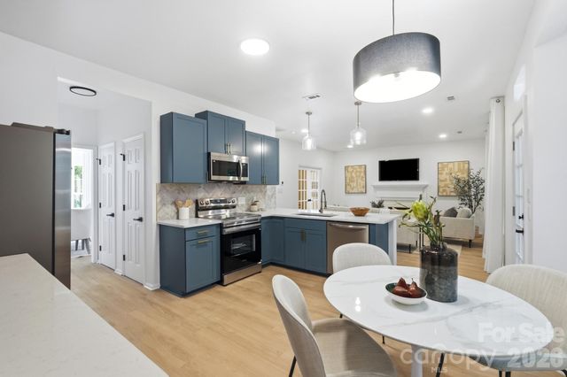 6102 Garamond Court, Charlotte, NC 28270
