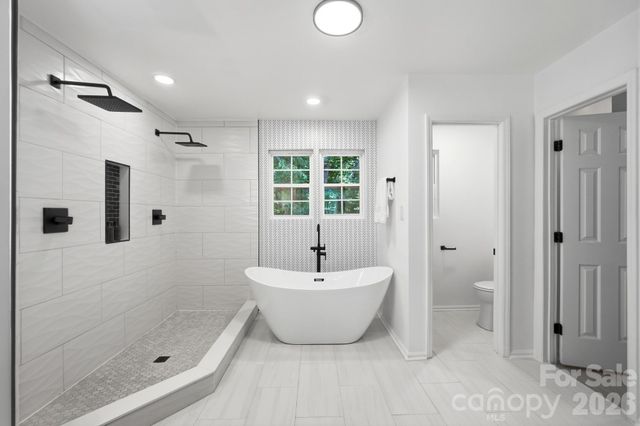 6102 Garamond Court, Charlotte, NC 28270