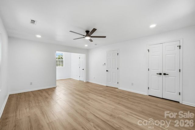 6102 Garamond Court, Charlotte, NC 28270