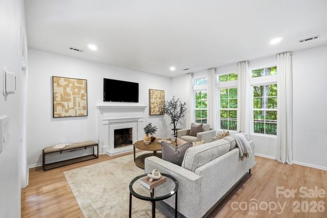6102 Garamond Court, Charlotte, NC 28270