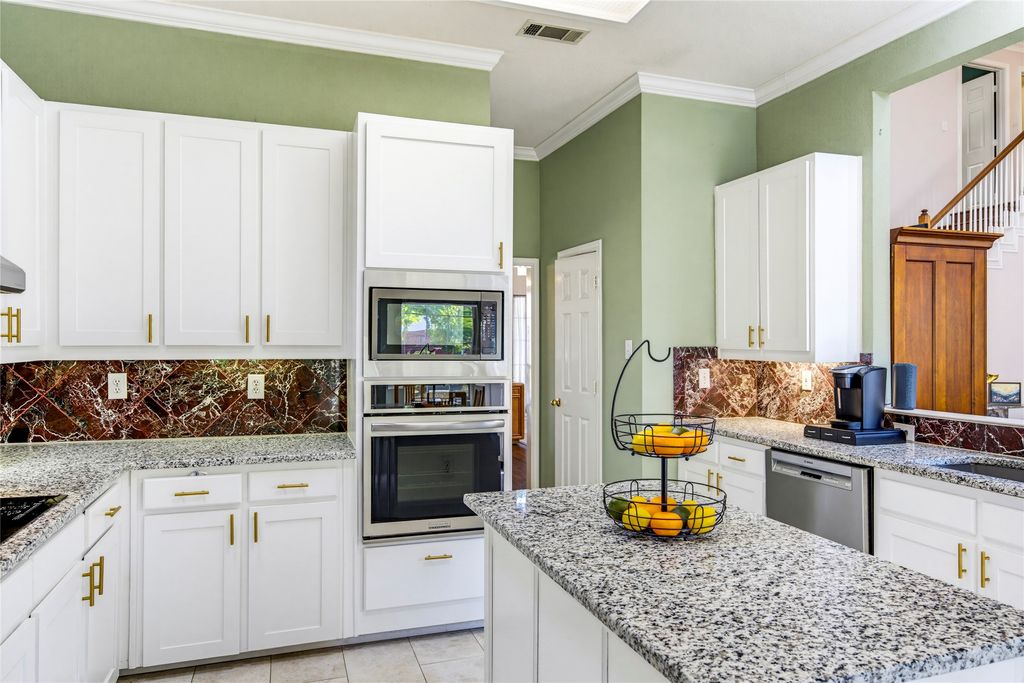 2708 Carmel Drive, Carrollton, TX 75006 — photo 4