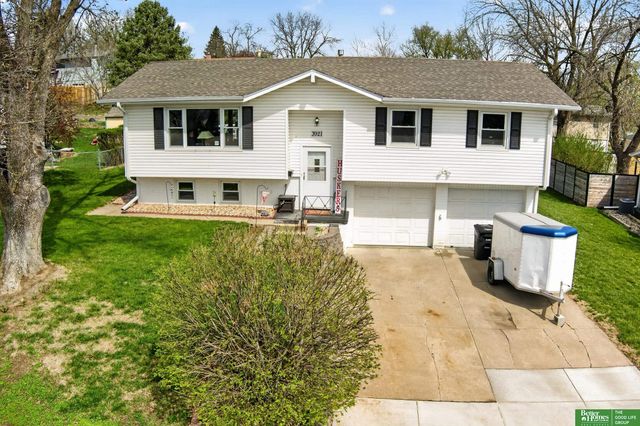 3921 Terrace Drive, Omaha, NE 68134