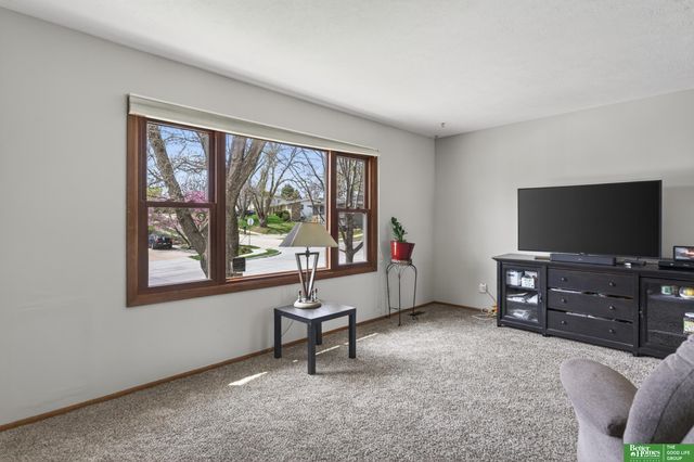 3921 Terrace Drive, Omaha, NE 68134