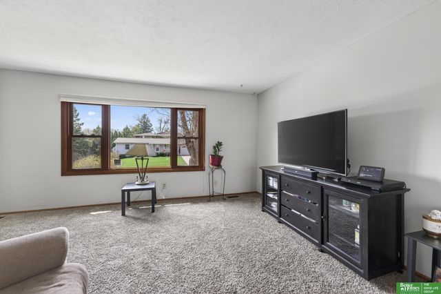 3921 Terrace Drive, Omaha, NE 68134