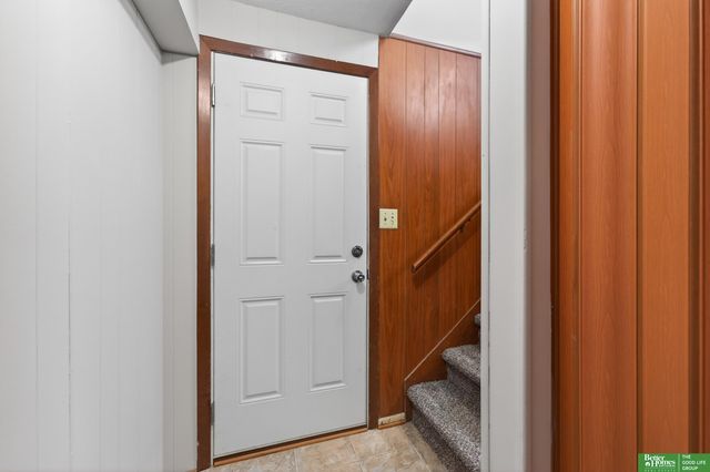 3921 Terrace Drive, Omaha, NE 68134