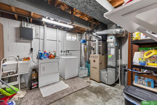 3921 Terrace Drive, Omaha, NE 68134