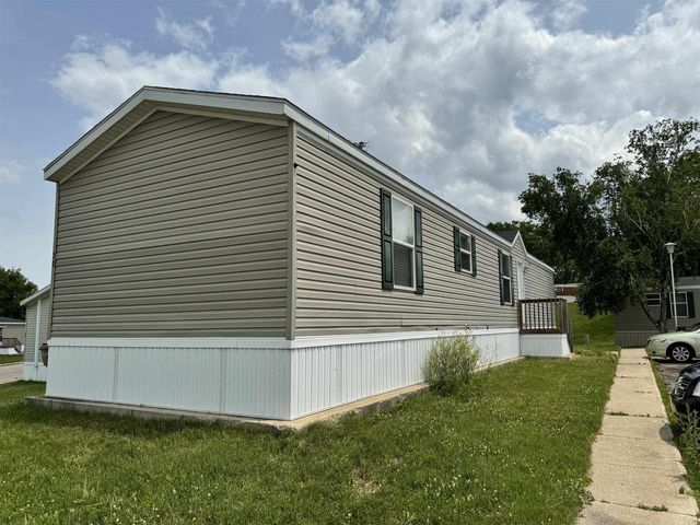 39 Hollywood Drive, Madison, WI 53713
