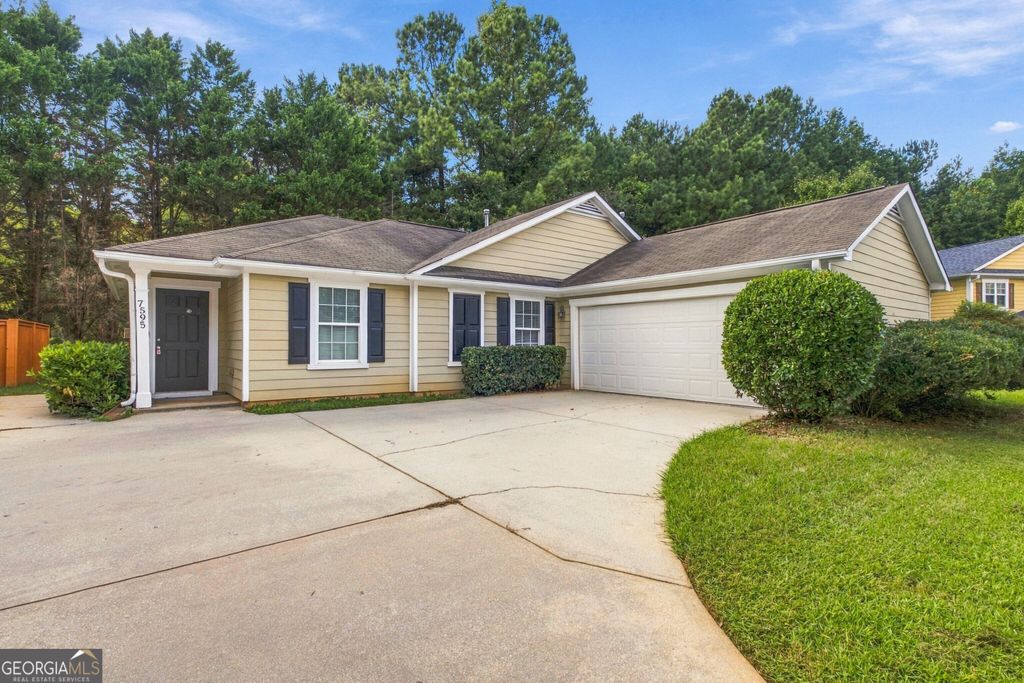 7595 Waverly Loop, South Fulton, GA 30213 — exterior