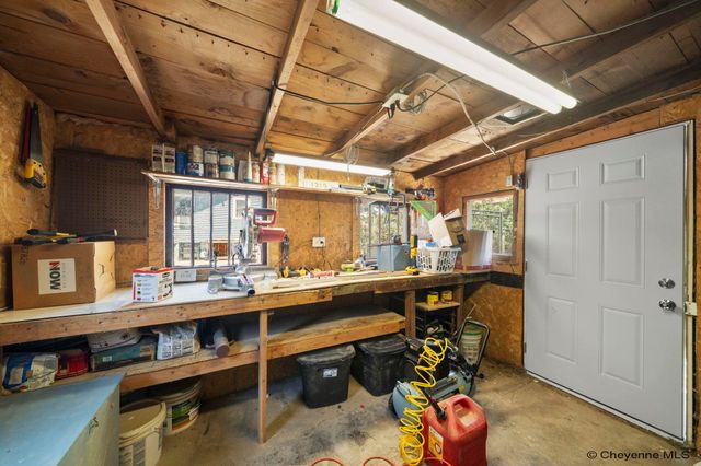 1219 COSGRIFF CT, Cheyenne, WY 82001