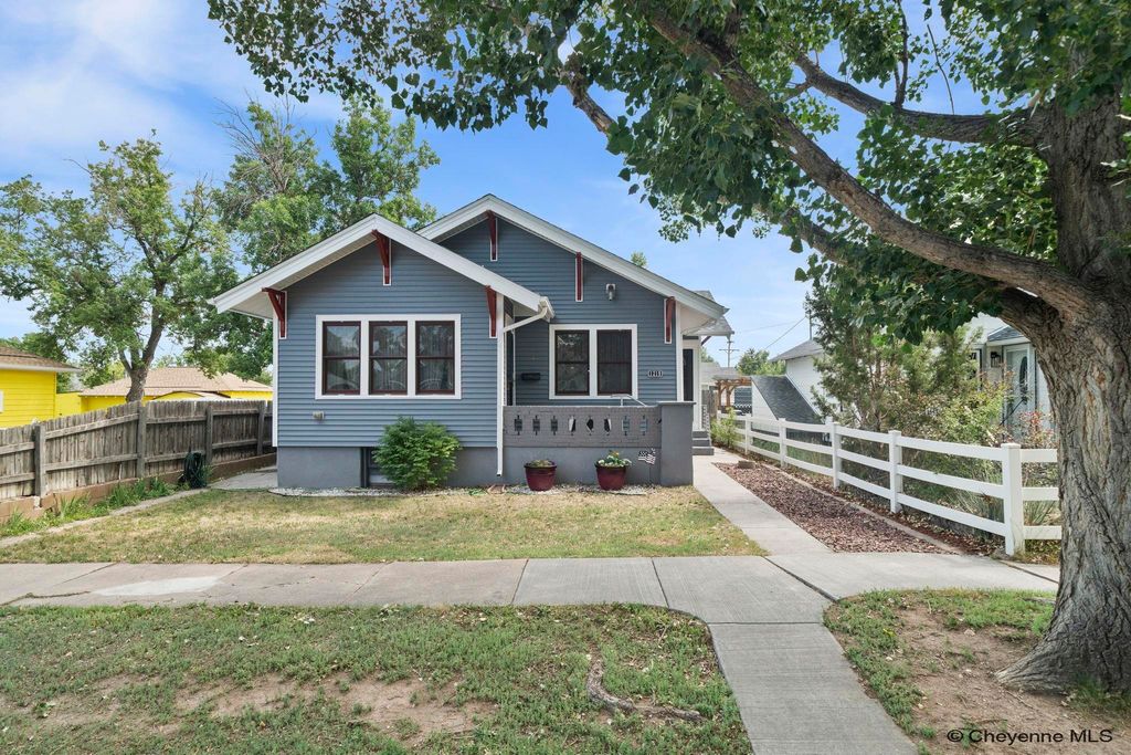 1219 COSGRIFF CT, Cheyenne, WY 82001