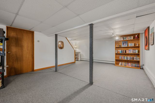 15 Sunnieside Drive, East Lyme, CT 06357