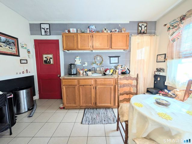 106 Edin Avenue, Waterbury, CT 06706