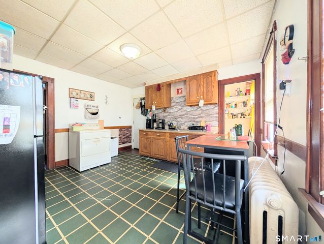 106 Edin Avenue, Waterbury, CT 06706