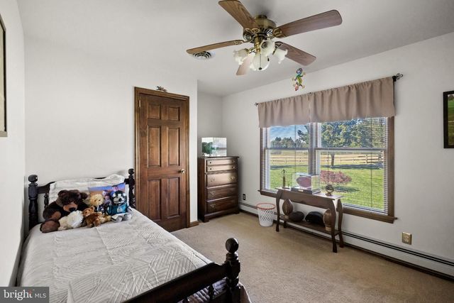 311 EAYRESTOWN RD, Southampton, NJ 08088
