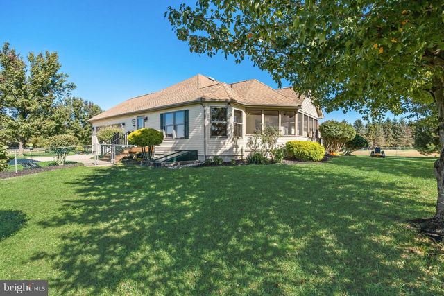 311 EAYRESTOWN RD, Southampton, NJ 08088
