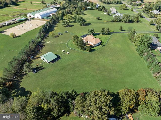 311 EAYRESTOWN RD, Southampton, NJ 08088