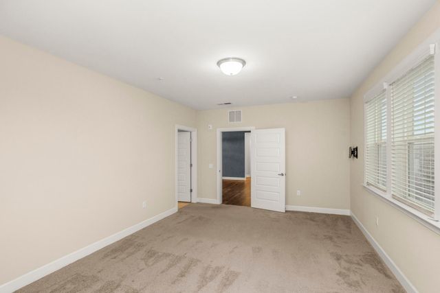 141 Saundersville Rd Apt 1402, Hendersonville, TN 37075