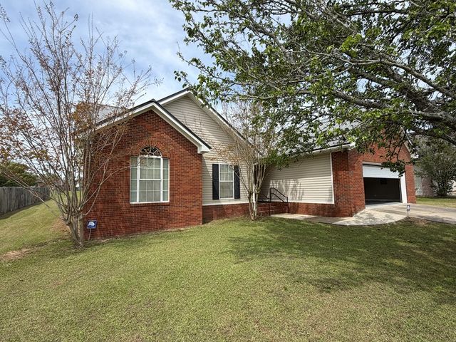108 Brittany Dr, Dothan, AL 36301
