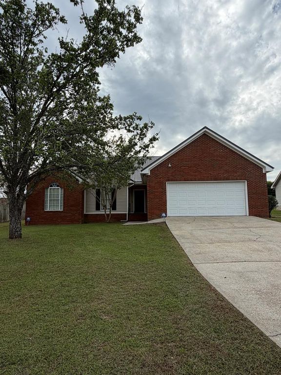 108 Brittany Dr, Dothan, AL 36301