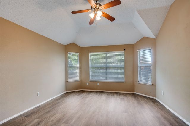 8520 Rock Creek Drive, Fort Worth, TX 76123