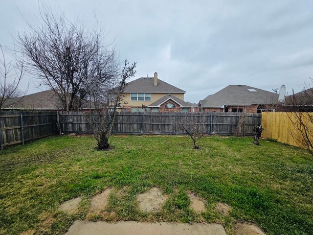 8520 Rock Creek Drive, Fort Worth, TX 76123